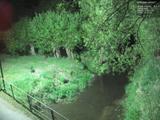22 : 00