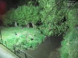 23 : 00