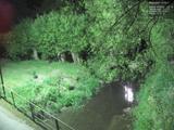 01 : 04