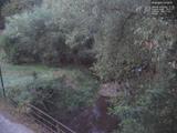06 : 00