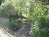 15 : 04