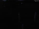 03 : 00