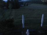 03 : 32