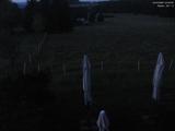 03 : 32