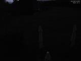 22 : 00
