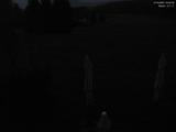 03 : 32