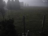 22 : 00