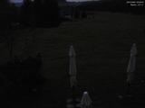 02 : 00