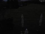 03 : 04