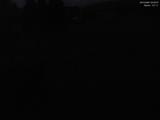 22 : 00
