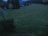 22 : 00