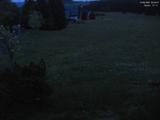 22 : 04