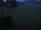 22 : 04