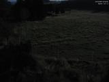 02 : 00