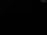 23 : 00
