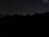 23 : 00