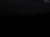 22 : 04