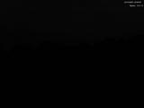 22 : 08