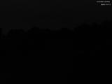 04 : 00