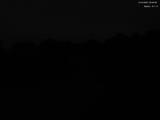03 : 32