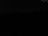 03 : 00