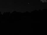 23 : 04