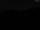03 : 32