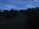 22 : 00