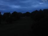 22 : 04