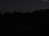 23 : 00