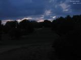 22 : 00