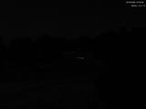 03 : 32