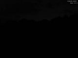 22 : 08