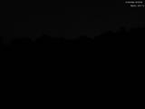 22 : 04