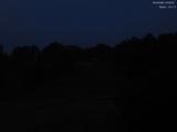 06 : 00