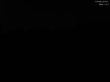 03 : 00