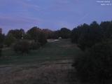 06 : 00
