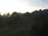 19 : 04