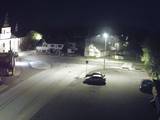 22 : 04