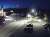 03 : 40