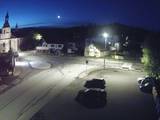03 : 44