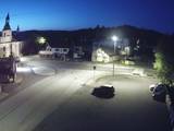 03 : 48