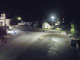 01 : 52
