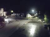 03 : 36