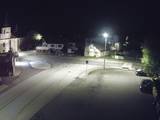 03 : 04