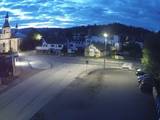 04 : 00