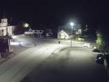 02 : 00