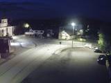03 : 32