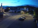 04 : 00