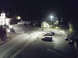 22 : 04